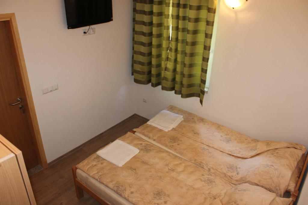 Rooms Zebax SJJ Buitenkant foto