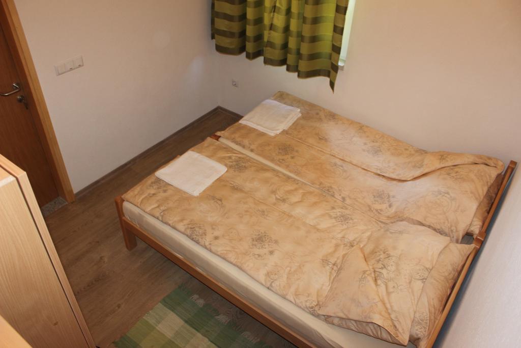 Rooms Zebax SJJ Buitenkant foto