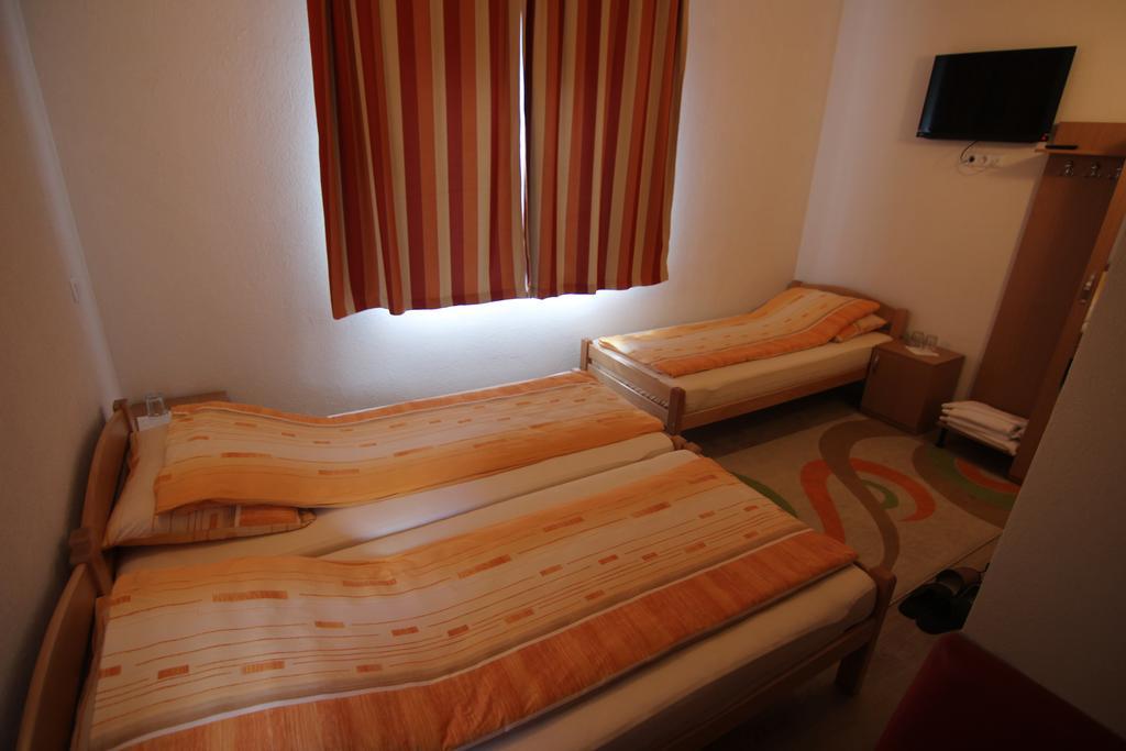 Rooms Zebax SJJ Buitenkant foto