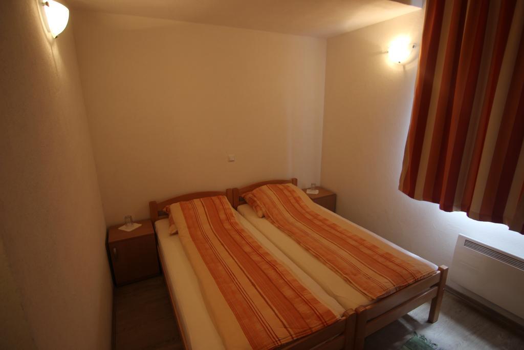 Rooms Zebax SJJ Buitenkant foto